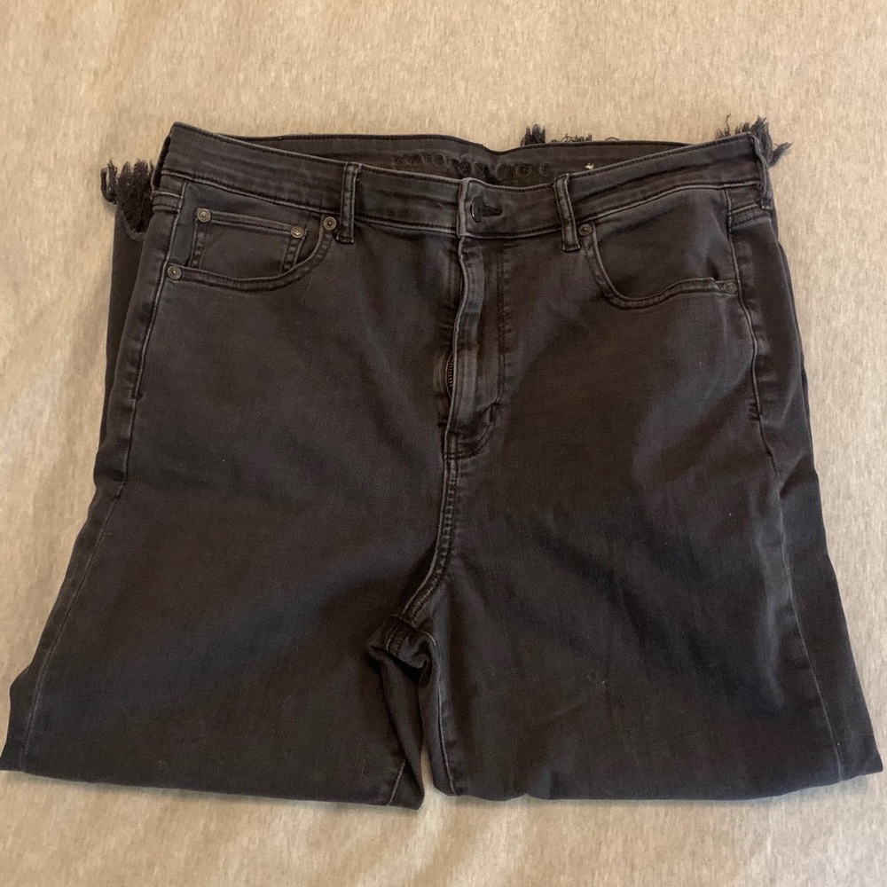 American Eagle HIGH-WAISTED STRAIGHT CROP JEANS